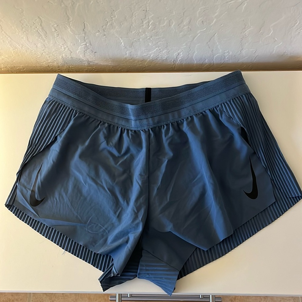 Nike Aeroswift shorts
